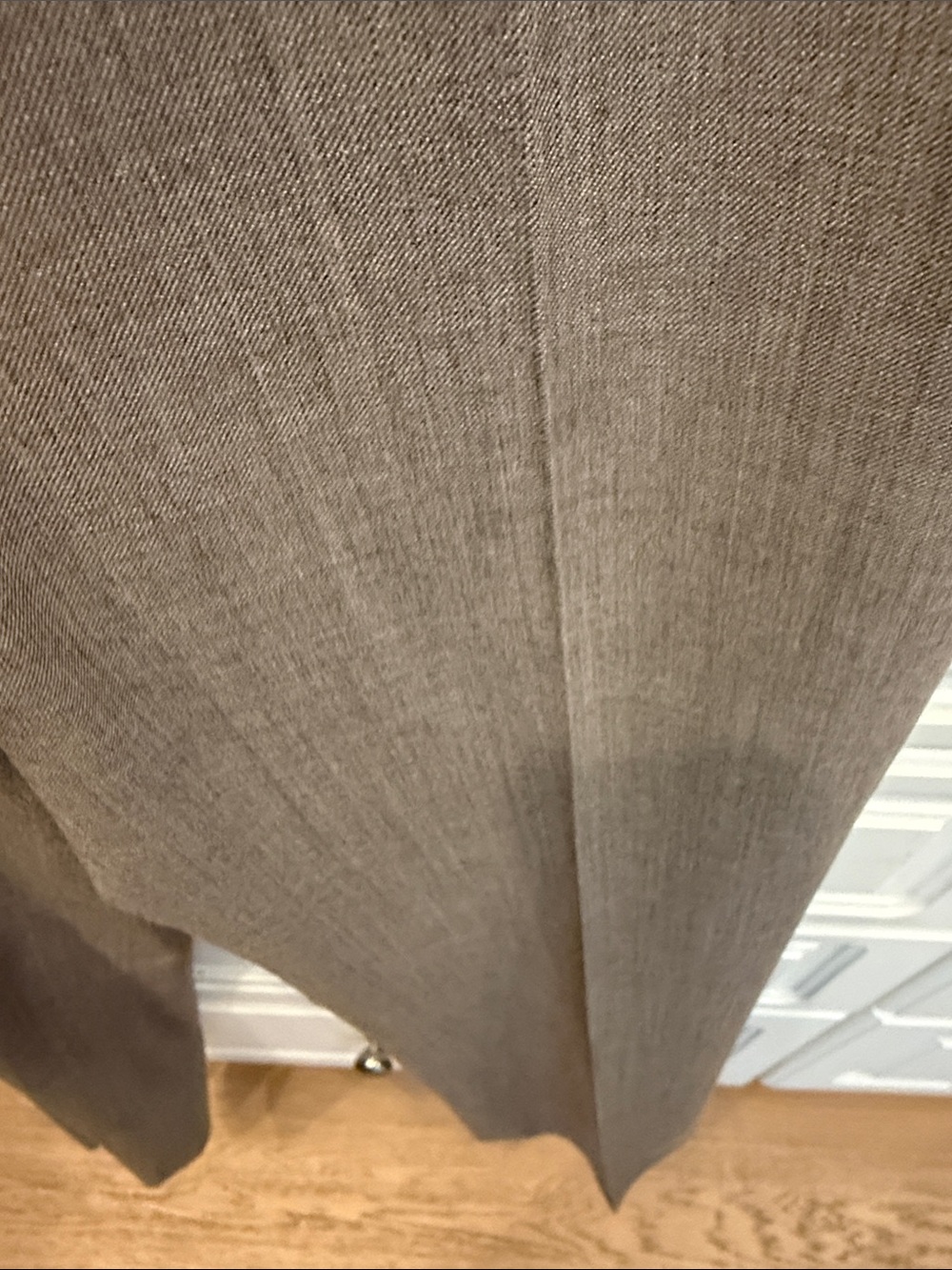Banana Republic Gorgous Women’s Dress Pants in Taupe - Picture 7 of 8
